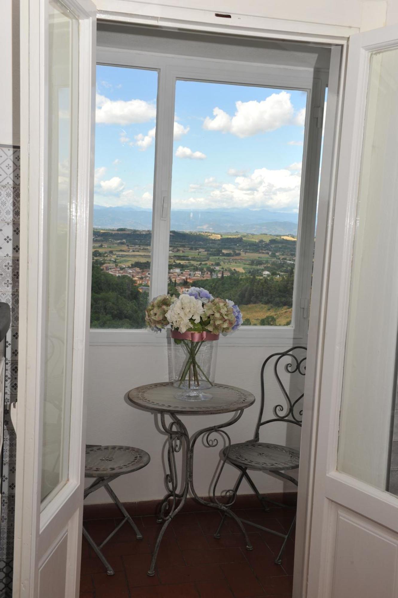 Dimora Sotto La Rocca Hotel San Miniato Buitenkant foto